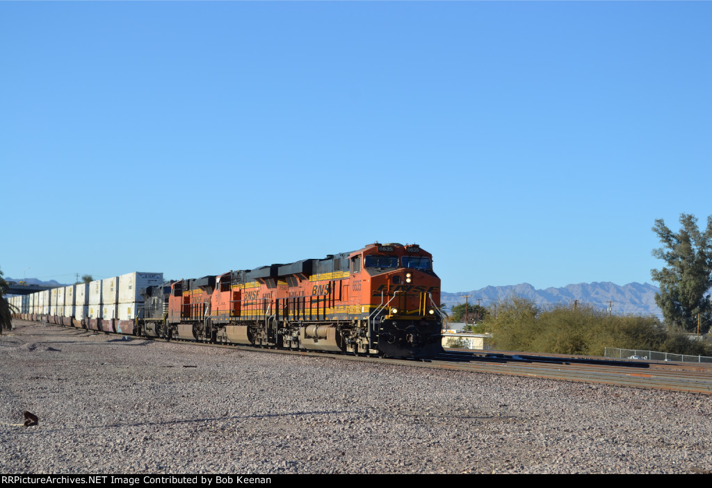 BNSF 6635 7561 8269 NS 8019